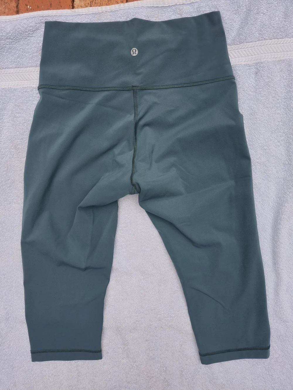 lululemon athletica Two-Tone Olive & Forest Green High-Rise Capri Leggings